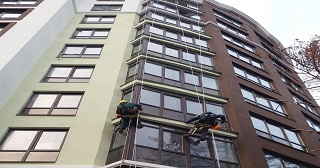 Установка крыши на балкон Дальнереченск цена от 1021 руб. м/2.
