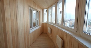 Отделка, остекление, утепление балконов в Дальнереченске от 205 руб. м/2.